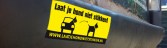 1706_bumpersticker_laat-je-hond-niet-stikken_webwinkel-auto2